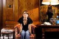 Натали Портман (Natali Portman) Covent Hotel Photoshoot - London (8xHQ) 07PbajYL