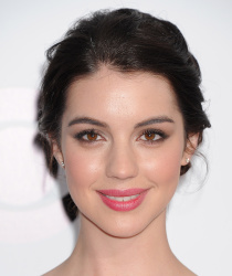 Adelaide Kane - 40th People's Choice Awards held at Nokia Theatre L.A. Live in Los Angeles (January 8, 2014) - 52xHQ 0XtLyE6G