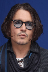 Johnny Depp - Dark Shadows press conference portraits by Vera Anderson (Los Angeles, April 29, 2012) - 27xHQ 0ndJNjkZ