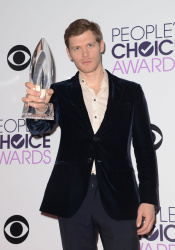 Joseph Morgan, Persia White - 40th People's Choice Awards held at Nokia Theatre L.A. Live in Los Angeles (January 8, 2014) - 114xHQ 2anomzfg