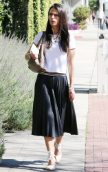 Jordana Brewster - Out and about in Los Angeles (2015.02.10.) (19xHQ) 2yFa0hTx
