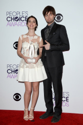 Adelaide Kane - 40th People's Choice Awards held at Nokia Theatre L.A. Live in Los Angeles (January 8, 2014) - 52xHQ 6CJYHIgE