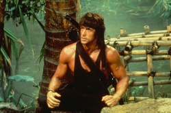 Sylvester Stallone - Промо стиль и постеры к фильму "Rambo: First Blood Part II (Рэмбо: Первая кровь 2)", 1985 (10хHQ) 6srI43FU