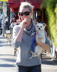 Katherine Heigl - Out & About in Los Angeles, 27 января 2015 (21xHQ) 8JhvxtWm