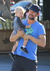 Josh Duhamel - took his son Axl for a bike ride in Santa Monica - March 7, 2015 - 32xHQ 8LF3h9Gi