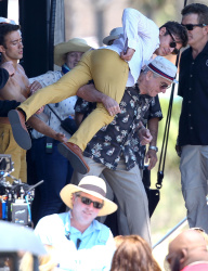 Zac Efron & Robert De Niro - On the set of Dirty Grandpa in Tybee Island,Giorgia 2015.04.30 - 140xHQ 8Z6BeXmy
