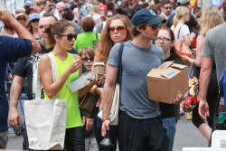 Ian Somerhalder & Nikki Reed - at the farmer's market in Sherman Oaks (July 20, 2014) - 152xHQ A52JbB1g