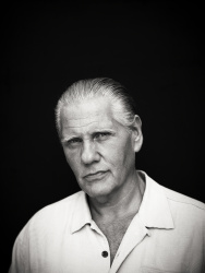 William Forsythe - The Faces of Fox Photoshoot 2012 - 2xHQ AiDSXdIQ