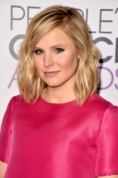 Kristen Bell - The 41st Annual People's Choice Awards in LA - January 7, 2015 - 262xHQ CBssL32g