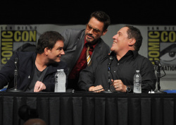 Robert Downey Jr. - "Iron Man 3" panel during Comic-Con at San Diego Convention Center (July 14, 2012) - 36xHQ CWomdjAV
