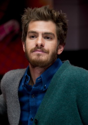 Andrew Garfield - Andrew Garfield - The Amazing Spider-Man 2 press conference portraits by Magnus Sundholm (Los Angeles, November 17, 2013) - 6xHQ CfVYTXHJ