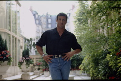 Sylvester Stallone - Eric Robert Photoshoot 1993 - 8xHQ FdScnYYz