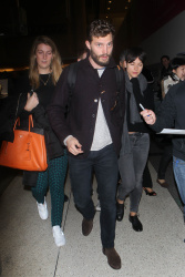 Jamie Dornan - Spotted at at LAX Airport with his wife, Amelia Warner - January 13, 2015 - 69xHQ G8KNnbyA
