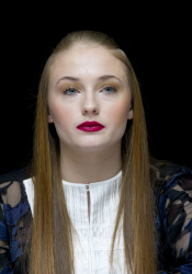 Sophie Turner - Game Of Thrones press conference portraits by Magnus Sundholm (New York, March 19, 2014) - 12xHQ GY1gFCpp
