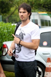 Ian Somerhalder - Goes for a helicopter ride in Brazil (May 31, 2012) - 5xHQ KnrZO4ft