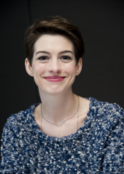 Anne Hathaway - Les Miserables press conference portraits by Magnus Sundholm (New York, December 2, 2012) - 12xHQ L8tTQv3R