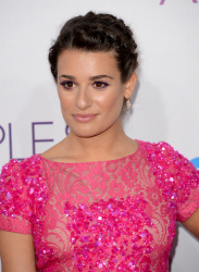 Lea Michele - 2013 People's Choice Awards at the Nokia Theatre in Los Angeles, California - January 9, 2013 - 339xHQ LMExt8DB