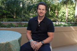 Mark Wahlberg - The Gambler press conference portraits by Herve Tropea (Los Angeles, November 7, 2014) - 10xHQ MdPB4Ei5