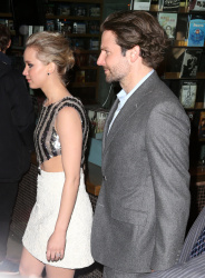 Jennifer Lawrence и Bradley Cooper - Attends a screening of 'Serena' hosted by Magnolia Pictures and The Cinema Society with Dior Beauty, Нью-Йорк, 21 марта 2015 (449xHQ) N7JA66KJ