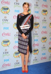 Shailene Woodley - 2014 Teen Choice Awards, Los Angeles August 10, 2014 - 363xHQ OAAimXhB