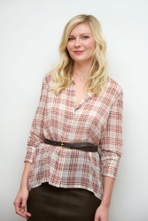 Kirsten Dunst - Bachelorette press conference portraits by Vera Anderson (Los Angeles, August 23, 2012) - 16xHQ OzW00Yam