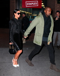 Kim Kardashian and Kanye West - Out and about in New York City, 8 января 2015 (54xHQ) PIpgmFjo