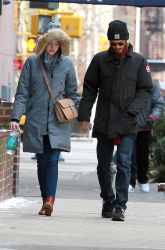 Emma Stone - Out and about in NYC, 7 января 2015 (14xHQ) PjWvrGWm