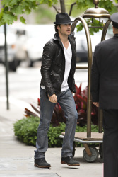 Ian Somerhalder - seen out of his hotel - May 15, 2012 - 8xHQ QnOMRALv