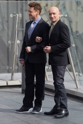 Robert Downey Jr. & Ben Kingsley - Iron Man 3 photocall (Moscow, April 10, 2013) - 14xHQ Qs09NNZx