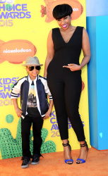 Jennifer Hudson - 28th Annual Kids' Choice Awards, Inglewood, 28 марта 2015 (145xHQ) RsmruAat