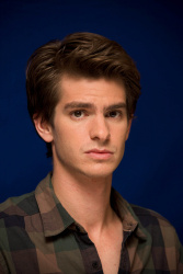 Andrew Garfield - Andrew Garfield - The Social Network press conference portraits by Herve Tropea (New York, September 25, 2010) - 9xHQ RxiPTHcE