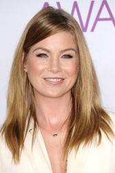 Ellen Pompeo - 39th Annual People's Choice Awards at Nokia Theatre L.A. Live in Los Angeles - January 9. 2013 - 42xHQ S4ODMmF3