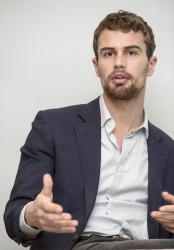 Theo James - "Insurgent" press conference portraits by Armando Gallo (Beverly Hills, March 6, 2015) - 23xHQ T0xhfYjc