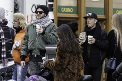 Adam Lambert - out and about with Sauli Koskinen in Amsterdam (2015.01.31) - 10xHQ UVaVHcr9