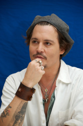 Johnny Depp - The Rum Diary press conference portraits by Vera Anderson (Hollywood, October 13, 2011) - 13xHQ V5ZiI5eX