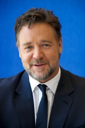 Russell Crowe - Russell Crowe - Man Of Steel press conference portraits by Vera Anderson (Burbank, June 3, 2013) - 6xHQ W0UqZAWm