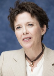 Annette Bening - "Mother and Child" press conference portraits by Armando Gallo (Los Angeles, April 19, 2010) - 10xHQ YGgWZazP