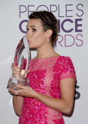 Lea Michele - 2013 People's Choice Awards at the Nokia Theatre in Los Angeles, California - January 9, 2013 - 339xHQ ZF9cP8v4
