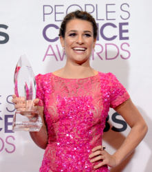Lea Michele - 2013 People's Choice Awards at the Nokia Theatre in Los Angeles, California - January 9, 2013 - 339xHQ A7dyKY0d