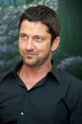 Gerard Butler - The Ugly Truth press conference portraits by Vera Anderson (Beverly Hills, July 20, 2009) - 13xHQ AQJapdAP