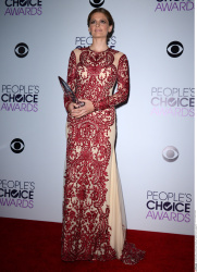 Stana Katic - 40th People's Choice Awards held at Nokia Theatre L.A. Live in Los Angeles (January 8, 2014) - 84xHQ CIYV5ZYa