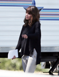 Halle Berry - Halle Berry - Filming 'Extant' in LA - February 25, 2015 (13xHQ) GAXhNiJZ