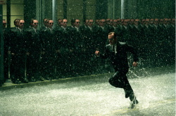 Keanu Reeves, Hugo Weaving, Carrie-Anne Moss, Laurence Fishburne, Monica Bellucci, Jada Pinkett Smith - постеры и промо стиль к фильму "The Matrix: Revolutions (Матрица: Революция)", 2003 (44хHQ) GVlZCUXE