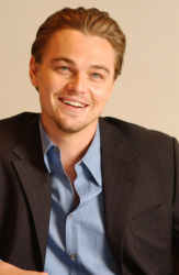 Leonardo DiCaprio - The Aviator press conference portraits by Vera Anderson (Beverly Hills, November 20, 2004) - 2xHQ I1DDx4bC