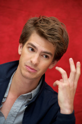 Andrew Garfield - Never Let Me Go press conference portraits by Vera Anderson (Toronto, September 11, 2010) - 8xHQ IqecWe60