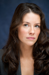 Evangeline Lilly, Naveen Andrews  - "Lost" press conference portraits by Vera Anderson 2008 - 17xHQ KCuBMBDO