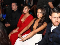 Demi Lovato - At the MTV Video Music Awards, August 24, 2014 - 112xHQ KjIedPvI