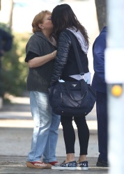 Mila Kunis and Ashton Kutcher - Visiting family in Hollywood, California - February 8, 2015 (9xHQ) NglEoKbg