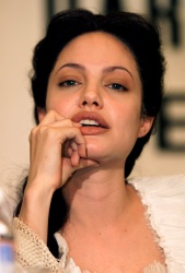 Angelina Jolie, Antonio Banderas - Промо + стиль к фильму "Original Sin (Соблазн)", 2001 (22хHQ) NhQTqOe7