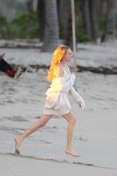 Amanda Seyfried - On the set of a photoshoot in Miami - February 14, 2015 (111xHQ) O96vpbi3